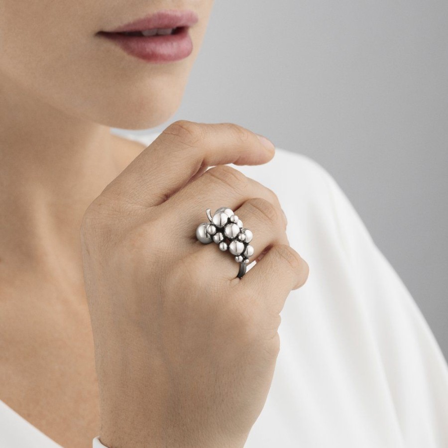 Presenter Georg Jensen | Moonlight Grapes Ring Liten