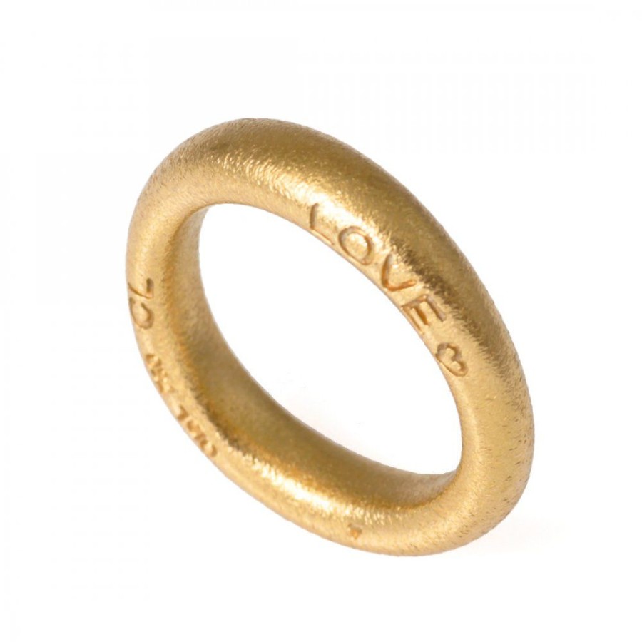 Presenter Ole Lynggaard Copenhagen | Love Ring Nr 4 Guld